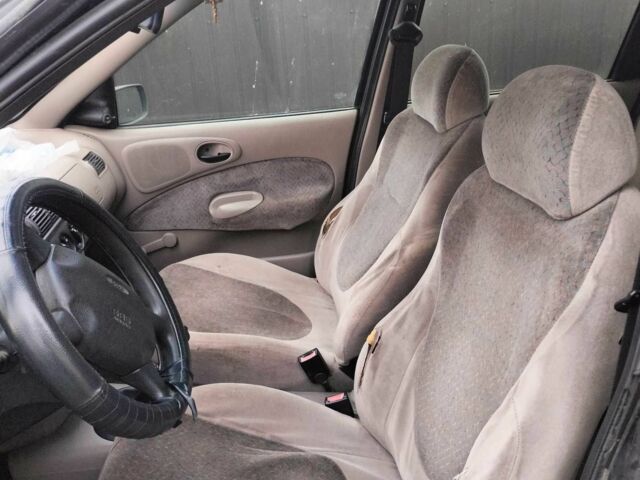 Зеленый Форд Эскорт, объемом двигателя 1.3 л и пробегом 3 тыс. км за 500 $, фото 5 на Automoto.ua