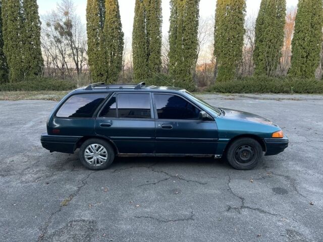 Зеленый Форд Эскорт, объемом двигателя 1.9 л и пробегом 450 тыс. км за 595 $, фото 3 на Automoto.ua