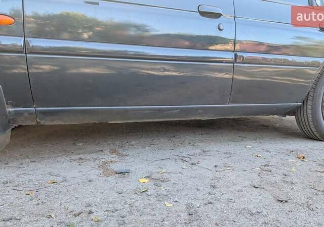 Зеленый Форд Эскорт, объемом двигателя 1.6 л и пробегом 217 тыс. км за 2000 $, фото 6 на Automoto.ua