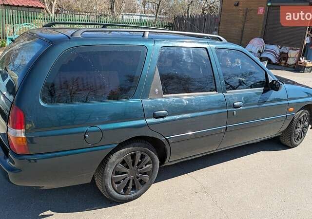 Зеленый Форд Эскорт, объемом двигателя 1.6 л и пробегом 217 тыс. км за 2000 $, фото 17 на Automoto.ua