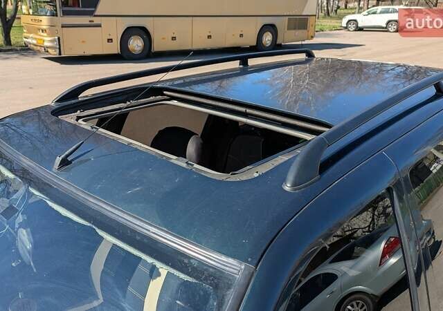 Зеленый Форд Эскорт, объемом двигателя 1.6 л и пробегом 217 тыс. км за 2000 $, фото 20 на Automoto.ua