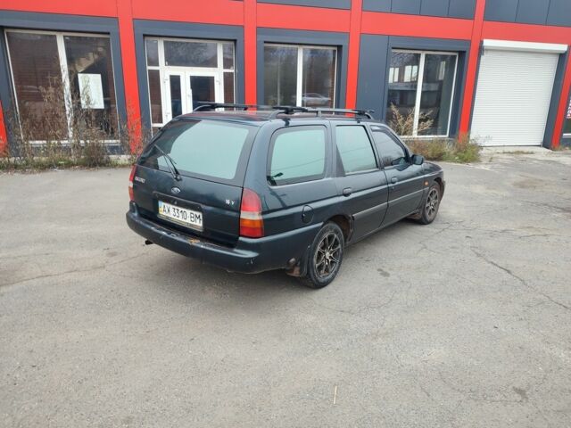 Зеленый Форд Эскорт, объемом двигателя 1.6 л и пробегом 220 тыс. км за 1100 $, фото 5 на Automoto.ua