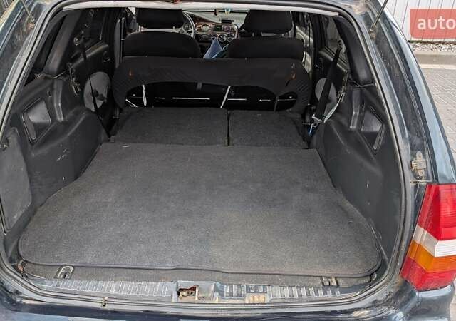 Зеленый Форд Эскорт, объемом двигателя 1.6 л и пробегом 217 тыс. км за 2000 $, фото 35 на Automoto.ua