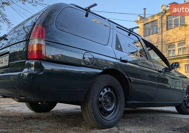 Зеленый Форд Эскорт, объемом двигателя 1.6 л и пробегом 217 тыс. км за 2000 $, фото 7 на Automoto.ua