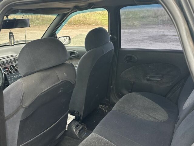 Зелений Форд Ескорт, об'ємом двигуна 1.6 л та пробігом 150 тис. км за 950 $, фото 4 на Automoto.ua