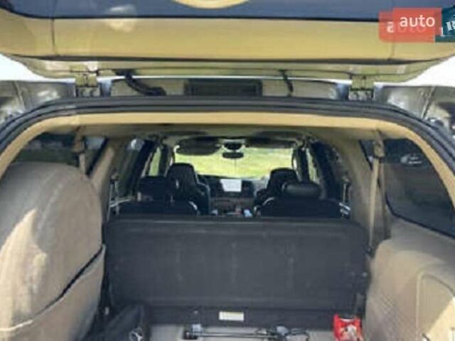 Сірий Форд Екскурсія, об'ємом двигуна 5.9 л та пробігом 270 тис. км за 44999 $, фото 22 на Automoto.ua