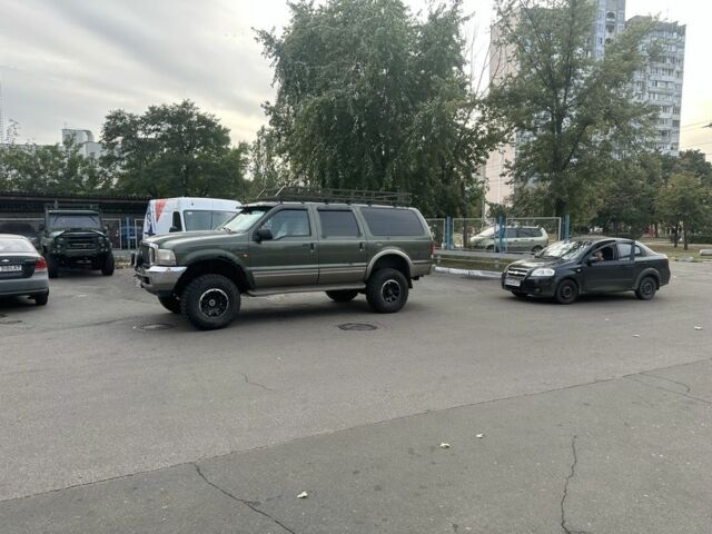 Зелений Форд Екскурсія, об'ємом двигуна 7.3 л та пробігом 333 тис. км за 28000 $, фото 4 на Automoto.ua