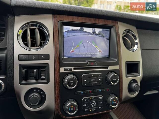 Белый Форд Экспедиция, объемом двигателя 3.5 л и пробегом 160 тыс. км за 21500 $, фото 24 на Automoto.ua