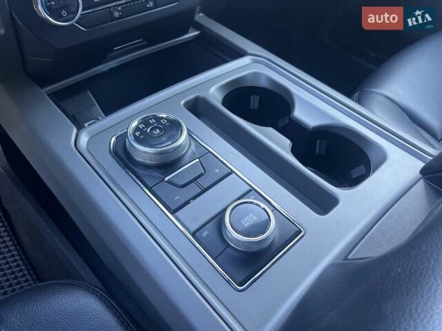 Форд Экспедиция 2019 в Ровно на Automoto.ua Белый Форд Экспедиция, объемом двигателя 3.5 л и пробегом 157 тыс. км за 26000 $, фото 20 на Automoto.ua