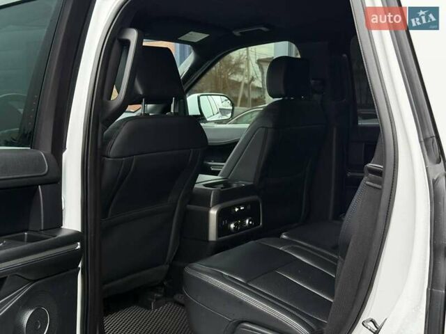 Белый Форд Экспедиция, объемом двигателя 3.5 л и пробегом 157 тыс. км за 26300 $, фото 46 на Automoto.ua