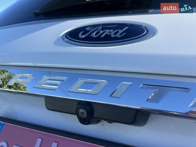 Форд Экспедиция 2019 в Ровно на Automoto.ua Белый Форд Экспедиция, объемом двигателя 3.5 л и пробегом 157 тыс. км за 26000 $, фото 41 на Automoto.ua