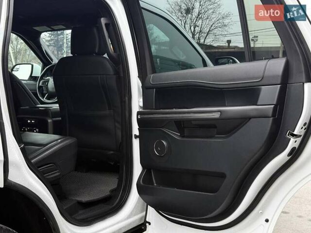 Белый Форд Экспедиция, объемом двигателя 3.5 л и пробегом 157 тыс. км за 26300 $, фото 56 на Automoto.ua