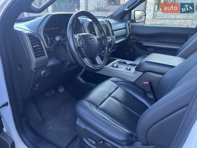 Форд Экспедиция 2019 в Ровно на Automoto.ua Белый Форд Экспедиция, объемом двигателя 3.5 л и пробегом 157 тыс. км за 26000 $, фото 18 на Automoto.ua