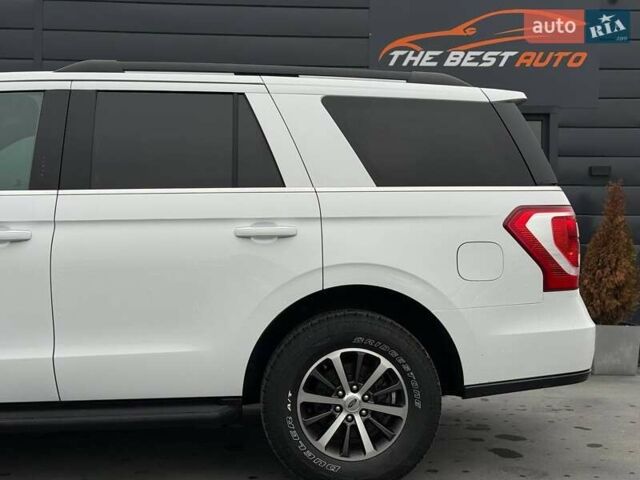 Белый Форд Экспедиция, объемом двигателя 3.5 л и пробегом 157 тыс. км за 26300 $, фото 6 на Automoto.ua