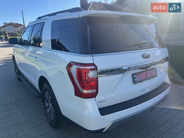 Форд Экспедиция 2019 в Ровно на Automoto.ua Белый Форд Экспедиция, объемом двигателя 3.5 л и пробегом 157 тыс. км за 26000 $, фото 14 на Automoto.ua