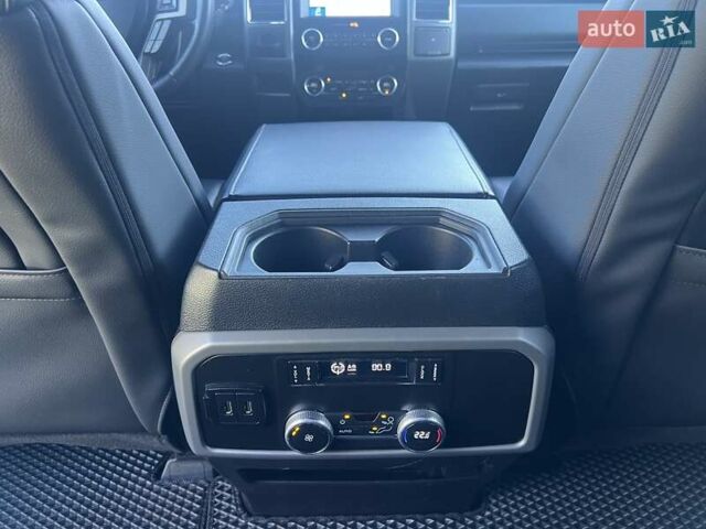 Форд Экспедиция 2019 в Ровно на Automoto.ua Белый Форд Экспедиция, объемом двигателя 3.5 л и пробегом 157 тыс. км за 26000 $, фото 39 на Automoto.ua