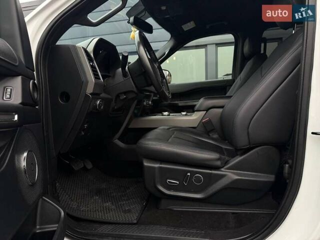 Белый Форд Экспедиция, объемом двигателя 3.5 л и пробегом 157 тыс. км за 26300 $, фото 23 на Automoto.ua