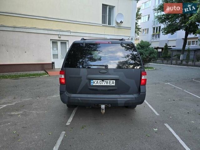 Чорний Форд Экспедиція, об'ємом двигуна 5.4 л та пробігом 310 тис. км за 14000 $, фото 16 на Automoto.ua
