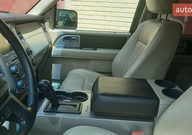 Черный Форд Экспедиция, объемом двигателя 3.5 л и пробегом 170 тыс. км за 17890 $, фото 1 на Automoto.ua