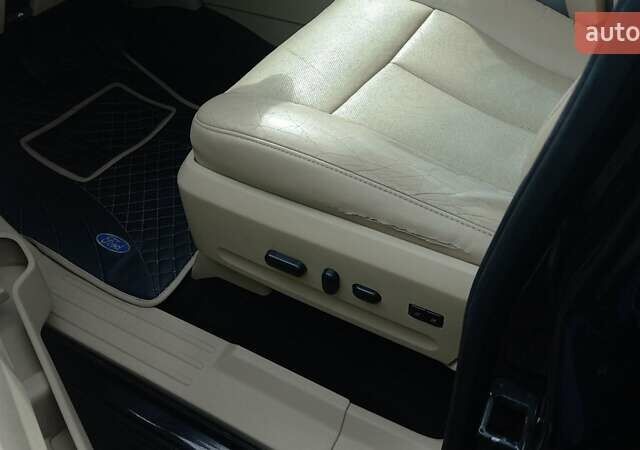 Черный Форд Экспедиция, объемом двигателя 3.5 л и пробегом 170 тыс. км за 17890 $, фото 17 на Automoto.ua