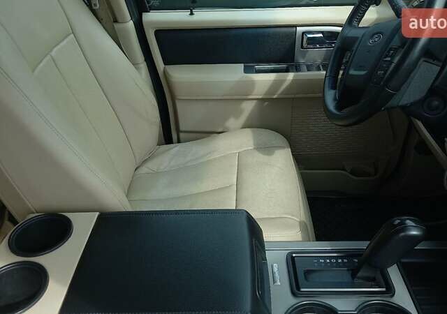 Черный Форд Экспедиция, объемом двигателя 3.5 л и пробегом 170 тыс. км за 17890 $, фото 21 на Automoto.ua