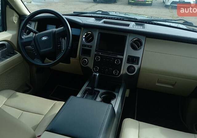 Черный Форд Экспедиция, объемом двигателя 3.5 л и пробегом 170 тыс. км за 17890 $, фото 18 на Automoto.ua