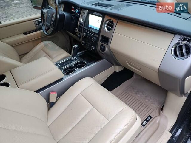 Форд Экспедиция 2016 в Киеве на Automoto.ua Черный Форд Экспедиция, объемом двигателя 3.5 л и пробегом 233 тыс. км за 22500 $, фото 11 на Automoto.ua