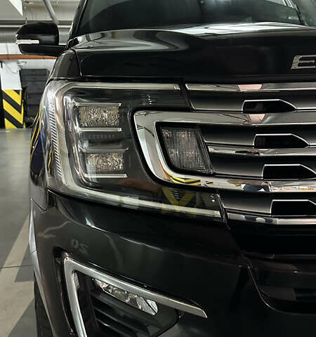 Черный Форд Экспедиция, объемом двигателя 3.5 л и пробегом 143 тыс. км за 31900 $, фото 5 на Automoto.ua