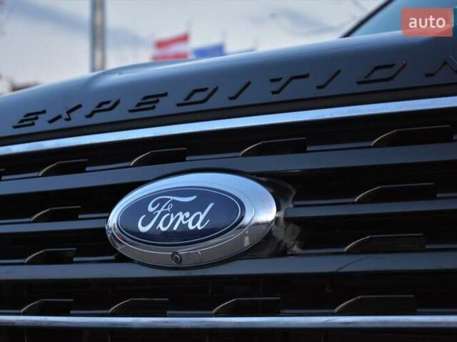 Черный Форд Экспедиция, объемом двигателя 3.5 л и пробегом 31 тыс. км за 48000 $, фото 4 на Automoto.ua