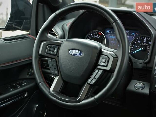 Черный Форд Экспедиция, объемом двигателя 3.5 л и пробегом 31 тыс. км за 48000 $, фото 23 на Automoto.ua