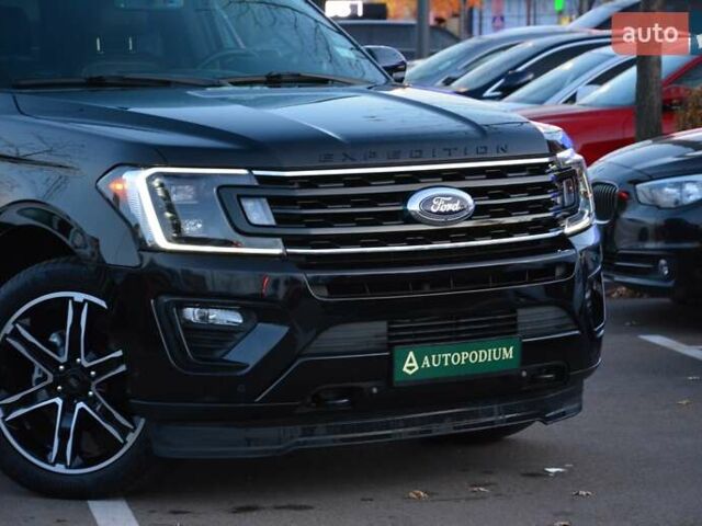 Черный Форд Экспедиция, объемом двигателя 3.5 л и пробегом 31 тыс. км за 48000 $, фото 1 на Automoto.ua