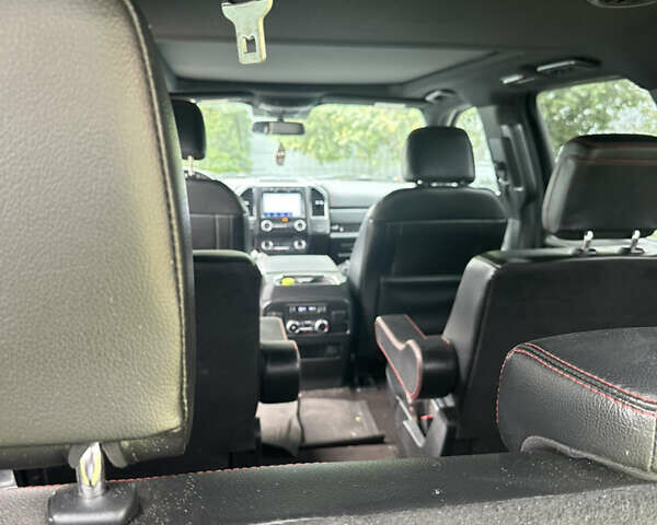 Чорний Форд Экспедиція, об'ємом двигуна 3.5 л та пробігом 140 тис. км за 39999 $, фото 11 на Automoto.ua