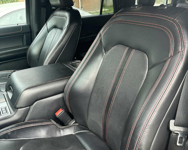 Чорний Форд Экспедиція, об'ємом двигуна 3.5 л та пробігом 140 тис. км за 39999 $, фото 13 на Automoto.ua