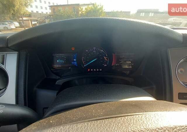 Форд Экспедиция 2016 в Киеве на Automoto.ua Красный Форд Экспедиция, объемом двигателя 3.5 л и пробегом 249 тыс. км за 19989 $, фото 8 на Automoto.ua