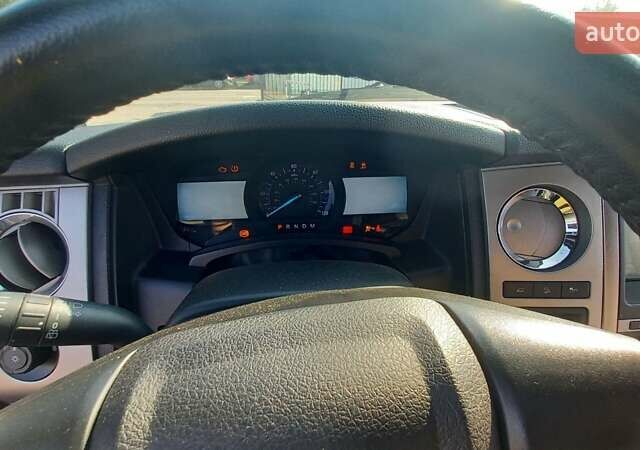 Форд Экспедиция 2016 в Киеве на Automoto.ua Красный Форд Экспедиция, объемом двигателя 3.5 л и пробегом 249 тыс. км за 19989 $, фото 19 на Automoto.ua