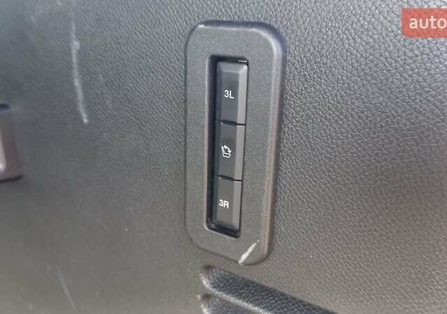 Форд Экспедиция 2016 в Киеве на Automoto.ua Красный Форд Экспедиция, объемом двигателя 3.5 л и пробегом 249 тыс. км за 19989 $, фото 66 на Automoto.ua