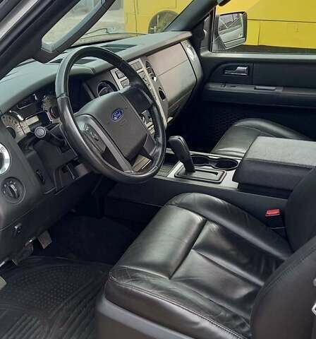 Серый Форд Экспедиция, объемом двигателя 5.4 л и пробегом 106 тыс. км за 11990 $, фото 7 на Automoto.ua