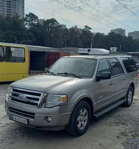 Серый Форд Экспедиция, объемом двигателя 5.4 л и пробегом 106 тыс. км за 11990 $, фото 1 на Automoto.ua
