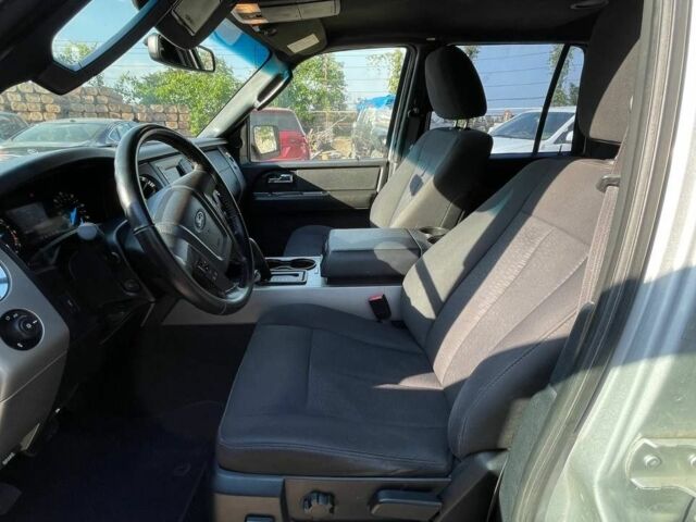 Серый Форд Экспедиция, объемом двигателя 3.5 л и пробегом 72 тыс. км за 17000 $, фото 10 на Automoto.ua