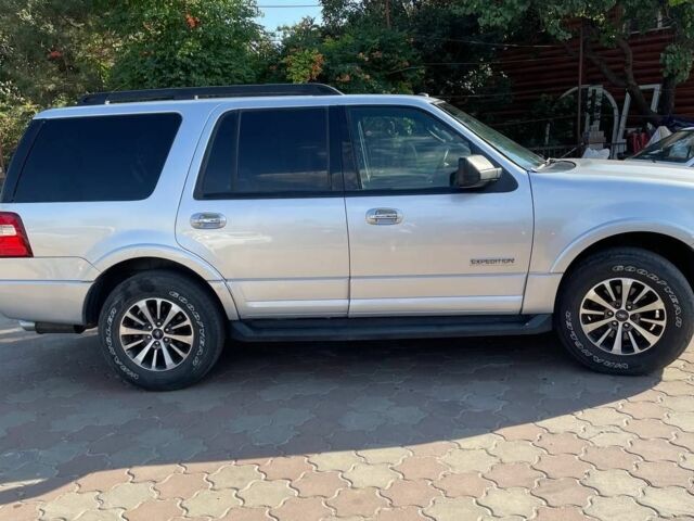 Серый Форд Экспедиция, объемом двигателя 3.5 л и пробегом 72 тыс. км за 17000 $, фото 7 на Automoto.ua