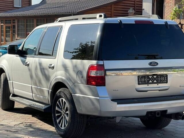 Серый Форд Экспедиция, объемом двигателя 3.5 л и пробегом 72 тыс. км за 17000 $, фото 4 на Automoto.ua