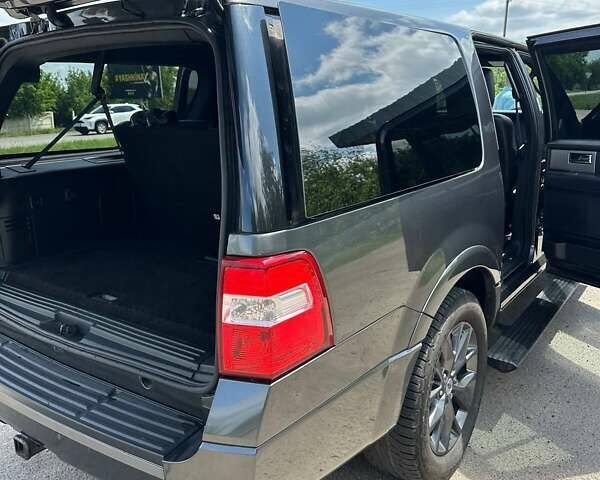 Сірий Форд Экспедиція, об'ємом двигуна 3.5 л та пробігом 160 тис. км за 24000 $, фото 23 на Automoto.ua