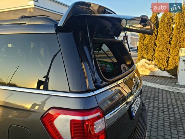 Серый Форд Экспедиция, объемом двигателя 3.5 л и пробегом 108 тыс. км за 38500 $, фото 52 на Automoto.ua