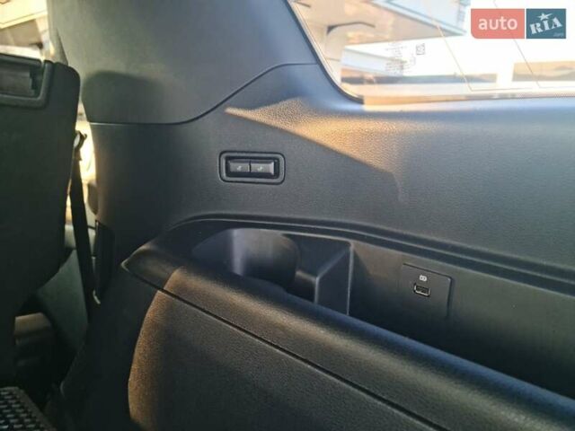 Серый Форд Экспедиция, объемом двигателя 3.5 л и пробегом 108 тыс. км за 38500 $, фото 17 на Automoto.ua