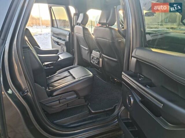 Серый Форд Экспедиция, объемом двигателя 3.5 л и пробегом 108 тыс. км за 38500 $, фото 23 на Automoto.ua