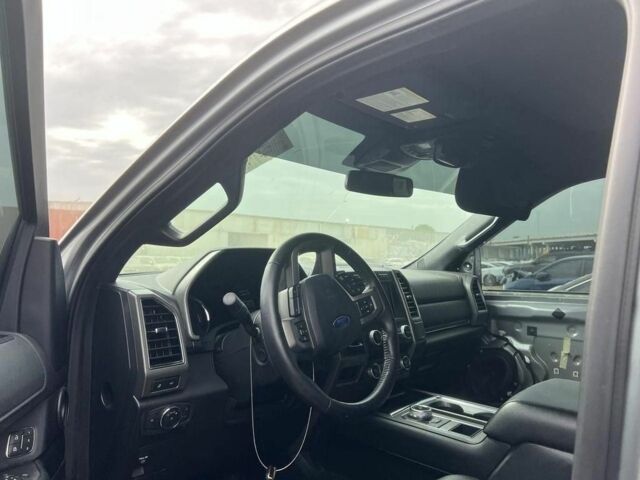 Сірий Форд Экспедиція, об'ємом двигуна 0 л та пробігом 116 тис. км за 24000 $, фото 12 на Automoto.ua