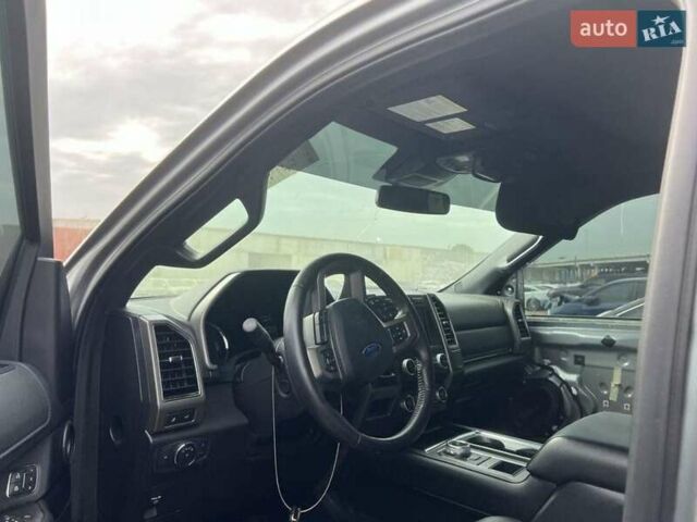 Серый Форд Экспедиция, объемом двигателя 3.5 л и пробегом 99 тыс. км за 24000 $, фото 6 на Automoto.ua