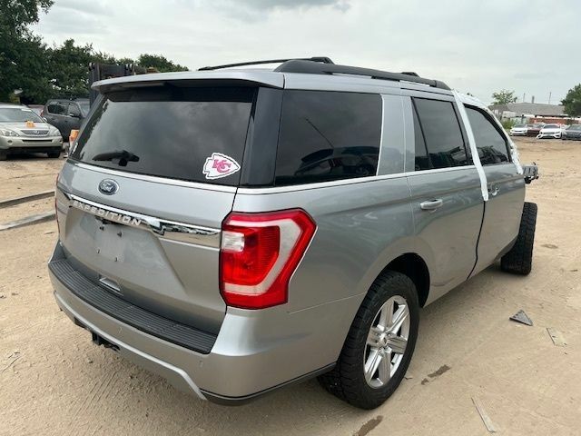 Сірий Форд Экспедиція, об'ємом двигуна 0 л та пробігом 116 тис. км за 24000 $, фото 1 на Automoto.ua