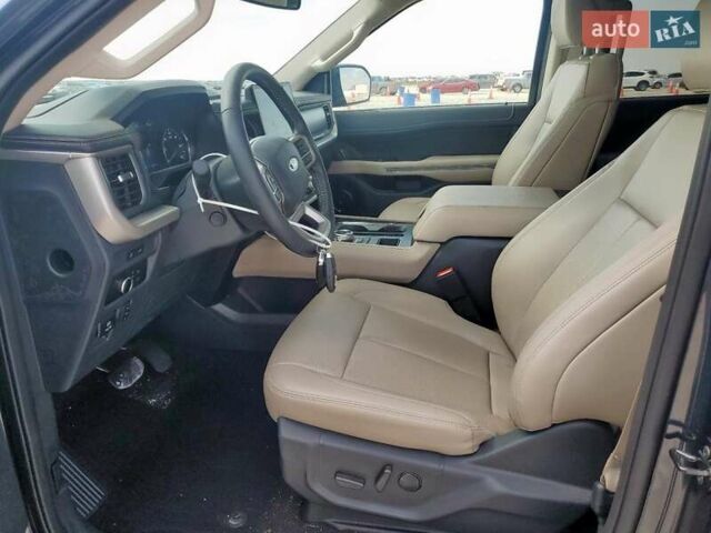 Серый Форд Экспедиция, объемом двигателя 3.5 л и пробегом 16 тыс. км за 37000 $, фото 6 на Automoto.ua
