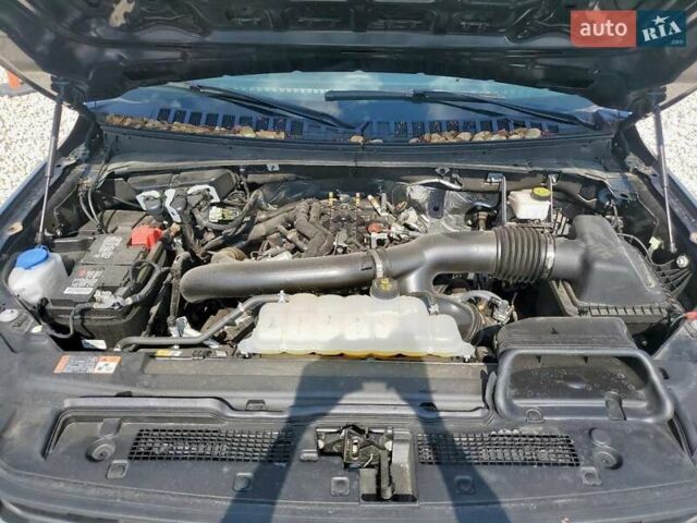 Серый Форд Экспедиция, объемом двигателя 3.5 л и пробегом 16 тыс. км за 37000 $, фото 11 на Automoto.ua